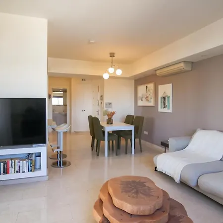 Phaedrus Living Erato Luxury Penthouse