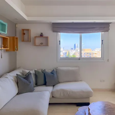 Phaedrus Living Erato Luxury Penthouse לימסול