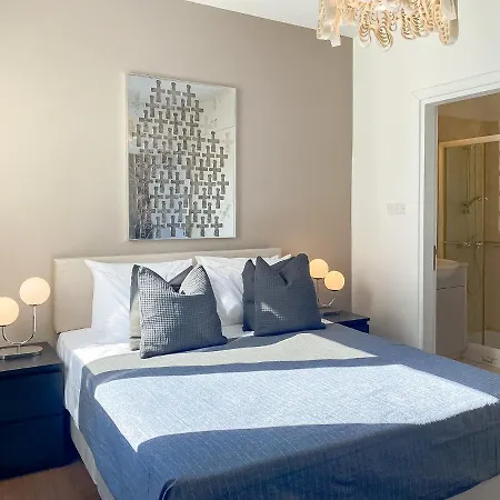 Phaedrus Living Erato Luxury Penthouse リマソール
